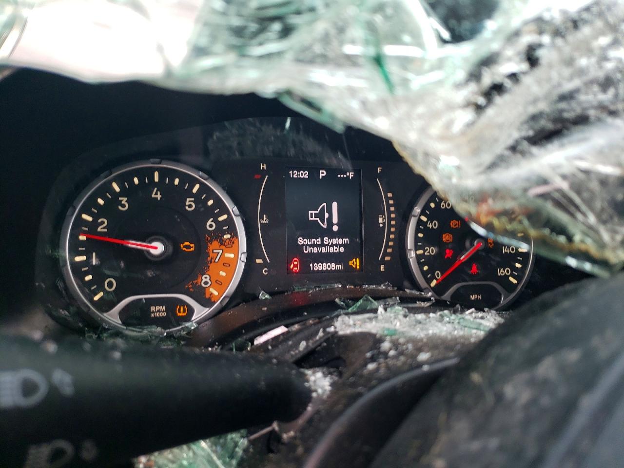 2015 JEEP RENEGADE LATITUDE photo 9