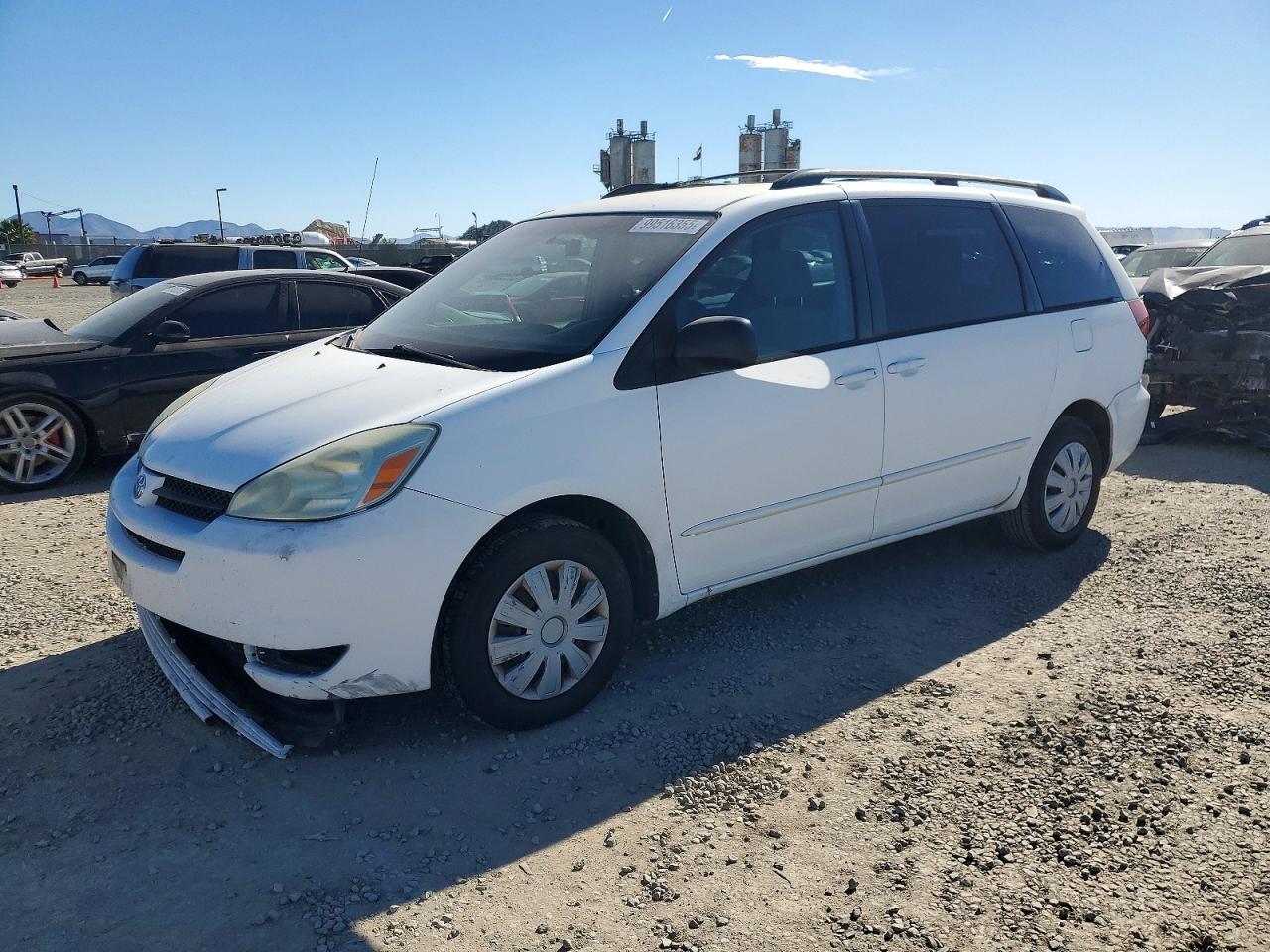 2004 TOYOTA SIENNA