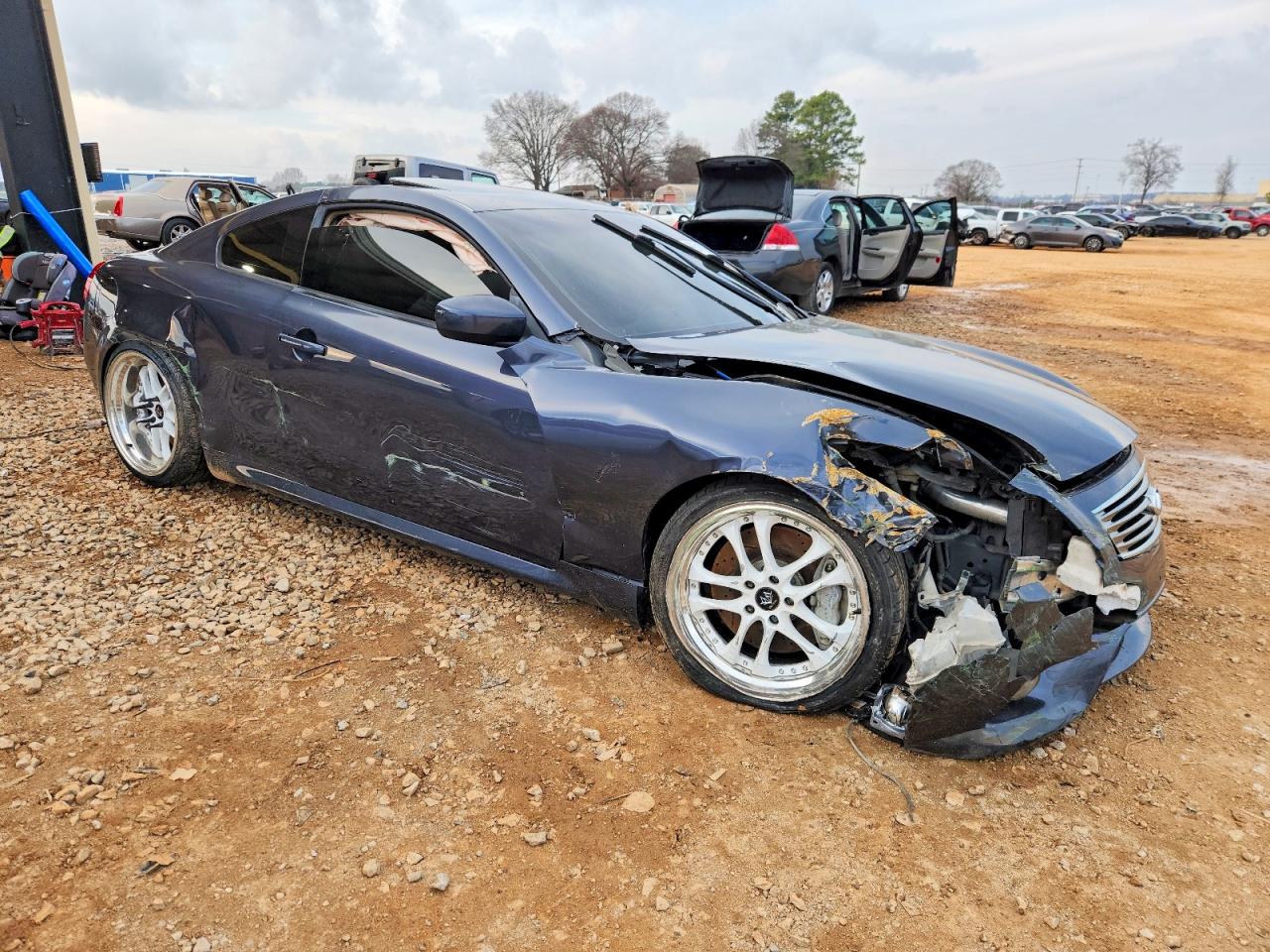 2013 INFINITI G37 JOURNEY photo 4