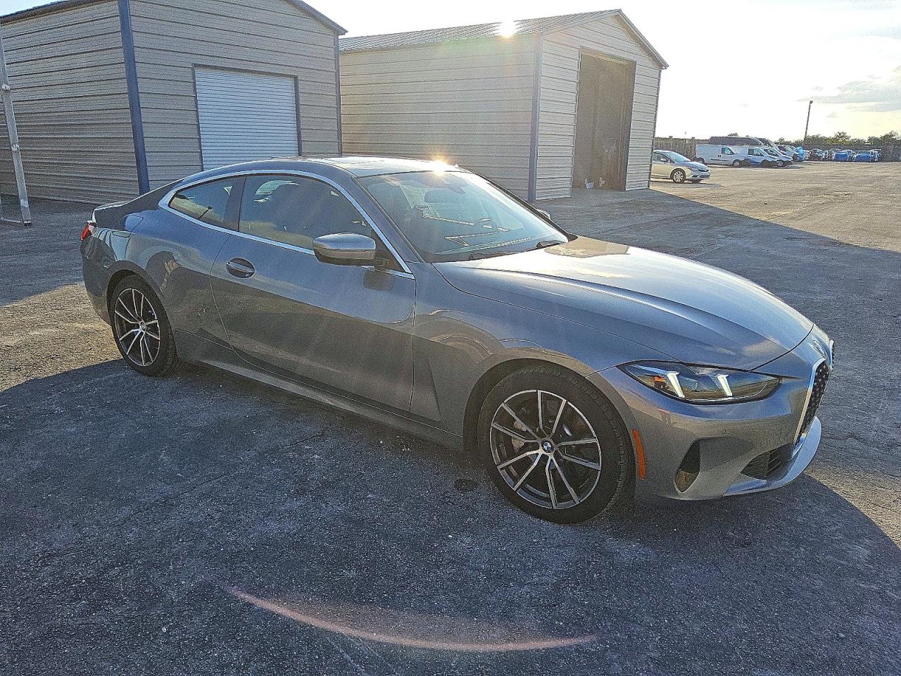2025 BMW 430XI photo 4