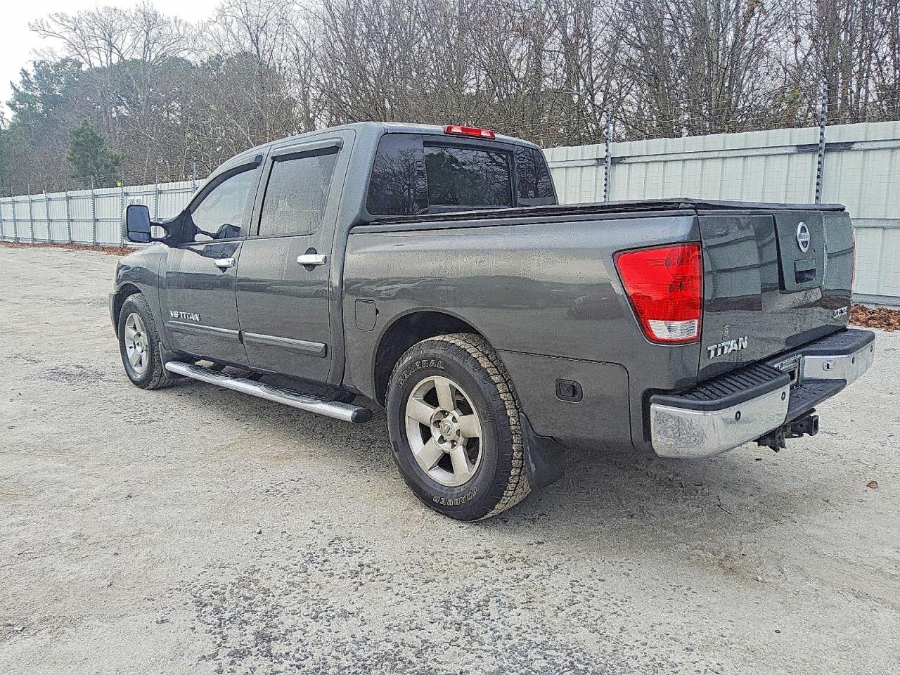 2006 NISSAN TITAN XE photo 2