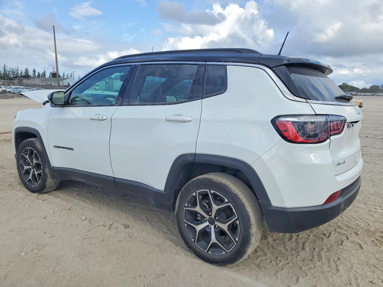 2025 JEEP COMPASS LIMITED photo 2