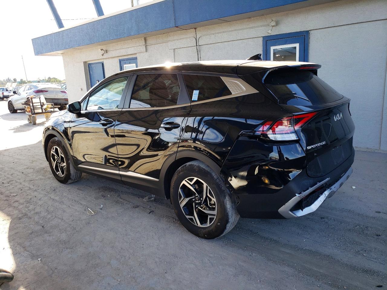 2025 KIA SPORTAGE LX photo 2