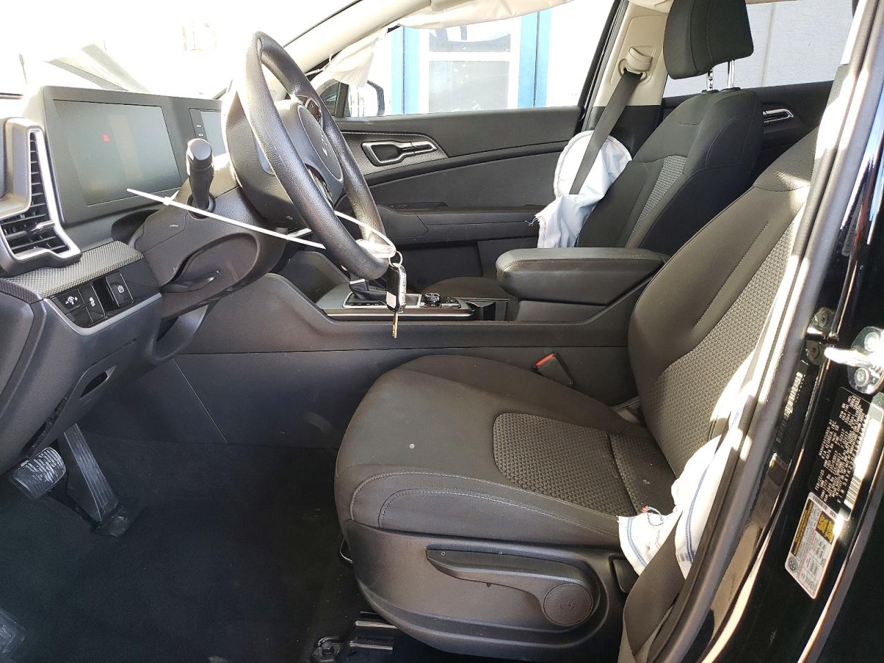 2025 KIA SPORTAGE LX photo 7