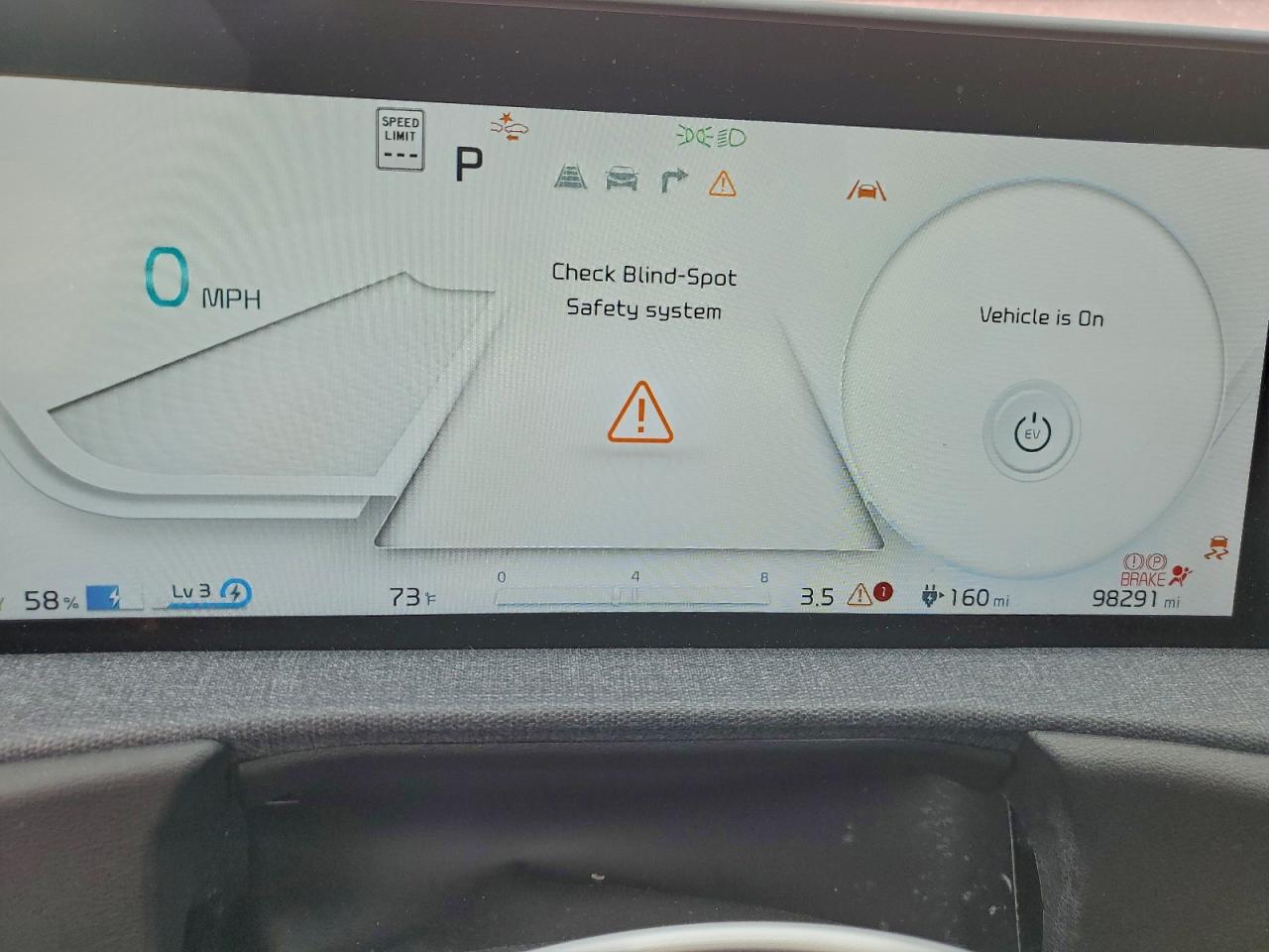 2023 KIA EV6 LIGHT photo 9