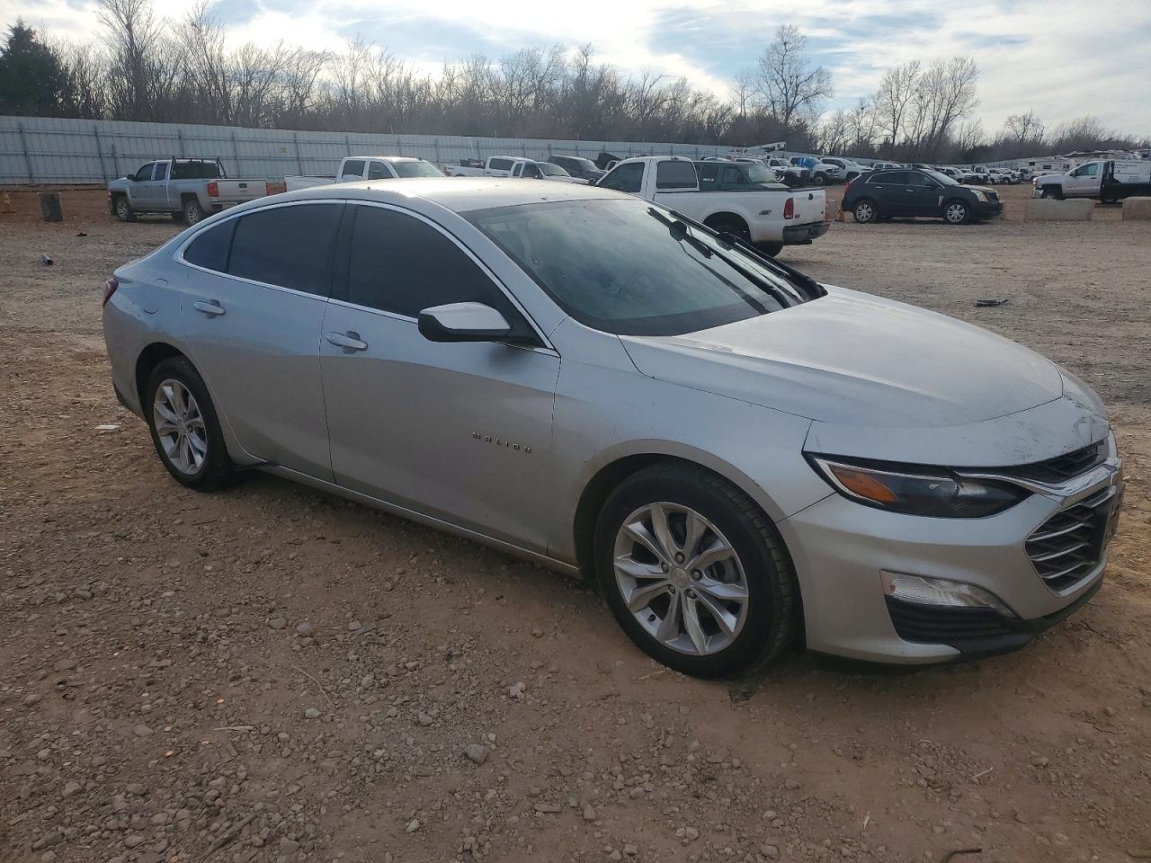 2020 CHEVROLET MALIBU photo 4