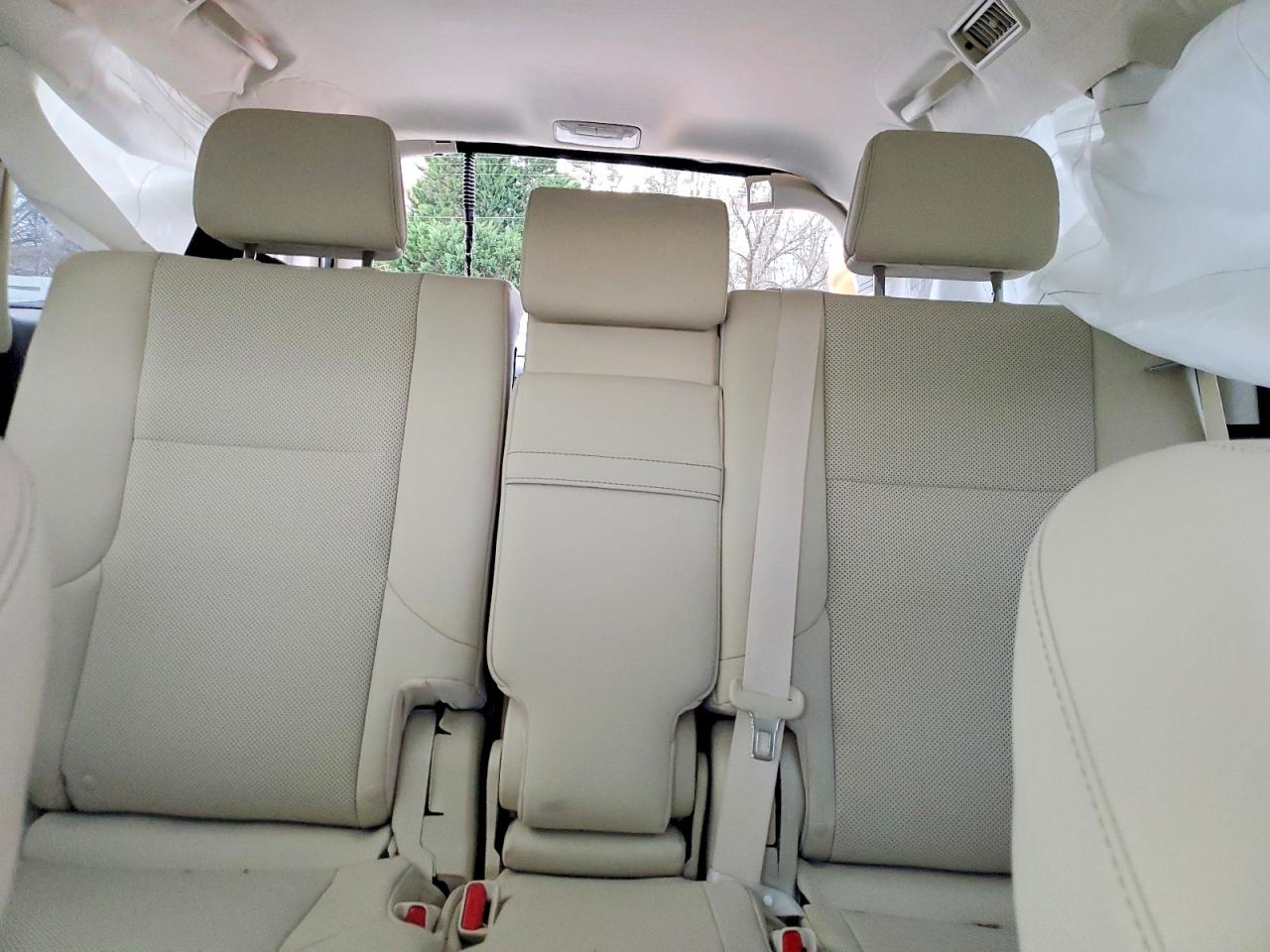 2022 LEXUS GX 460 photo 10