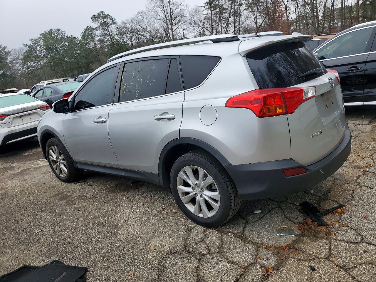 2015 TOYOTA RAV4 LIMITED photo 2