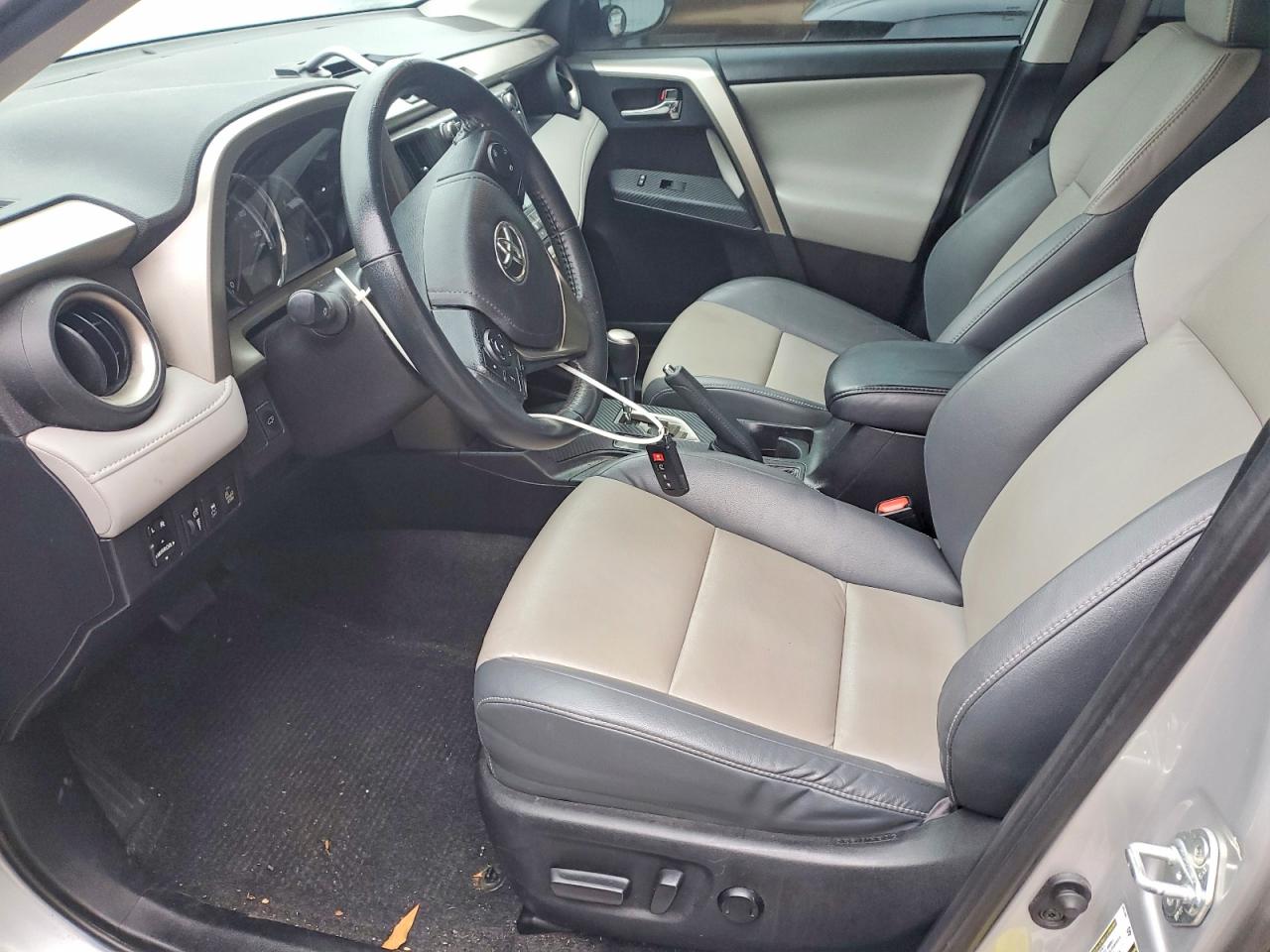 2015 TOYOTA RAV4 LIMITED photo 7