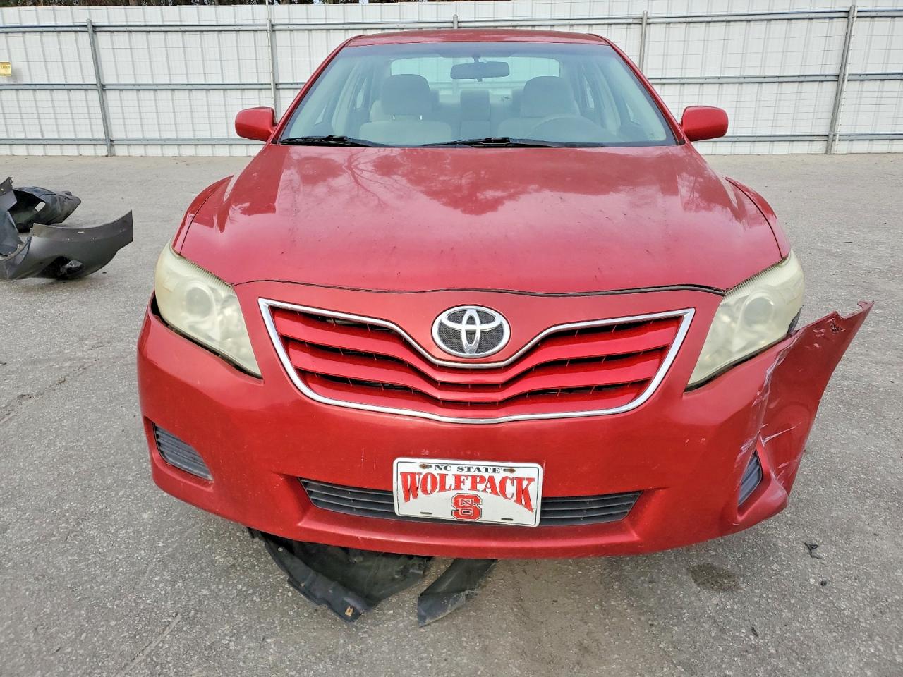 2010 TOYOTA CAMRY BASE photo 5