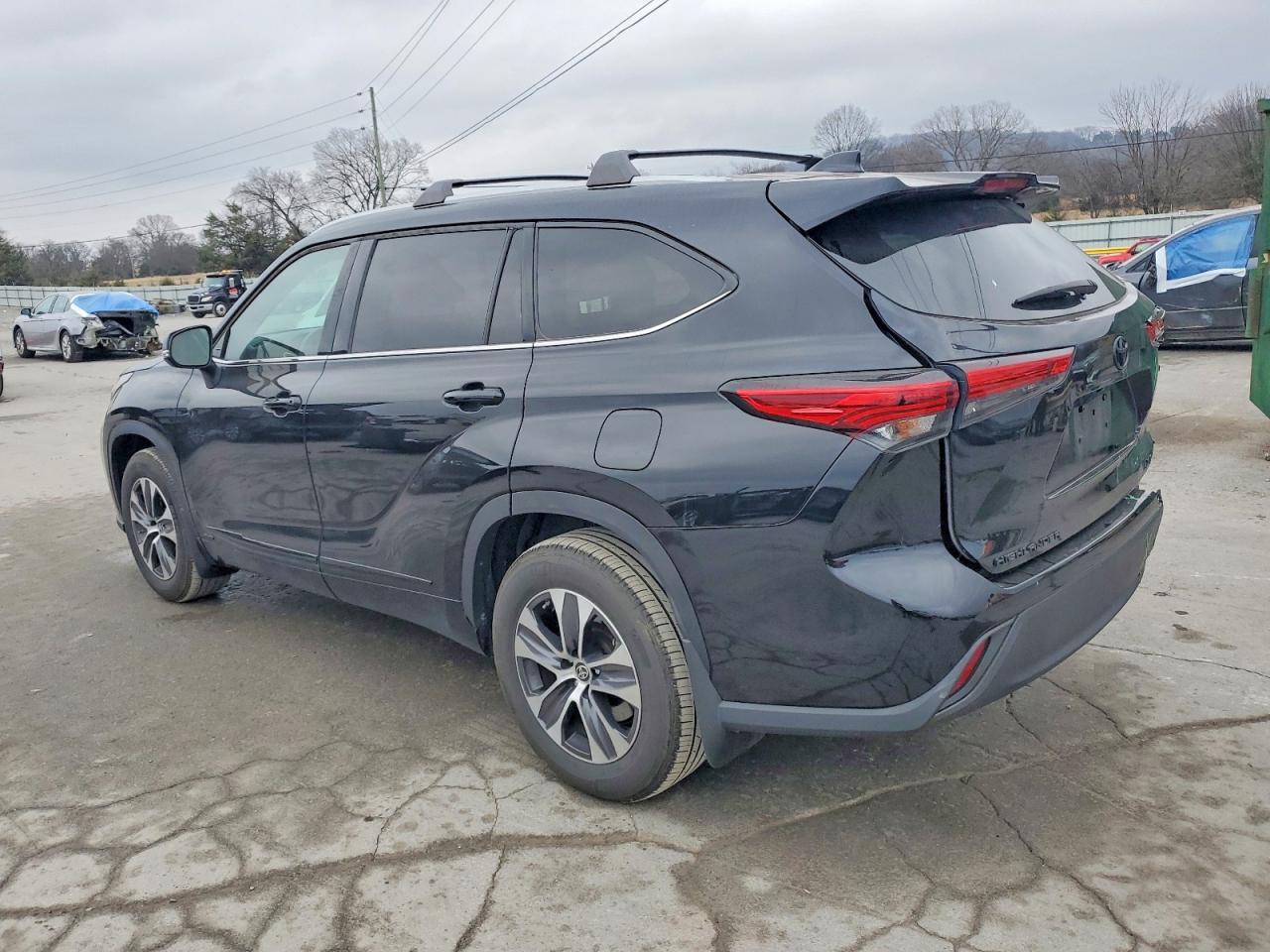2022 TOYOTA HIGHLANDER HYBRID XLE photo 3
