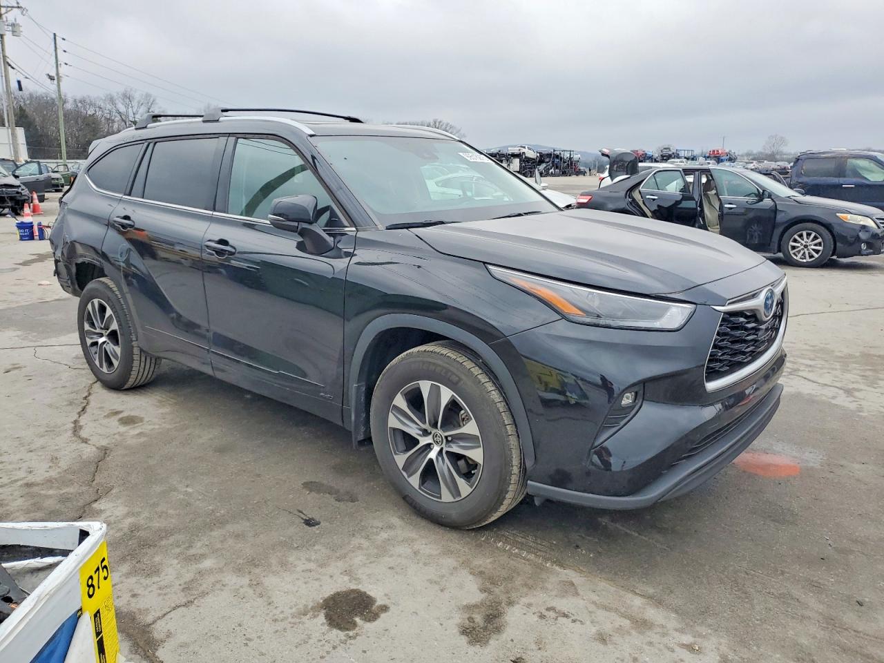 2022 TOYOTA HIGHLANDER HYBRID XLE photo 7