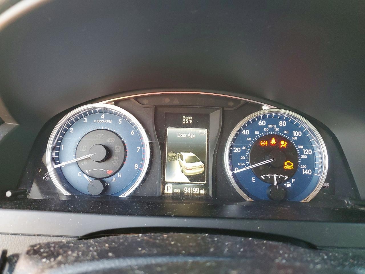 2016 TOYOTA CAMRY LE photo 9