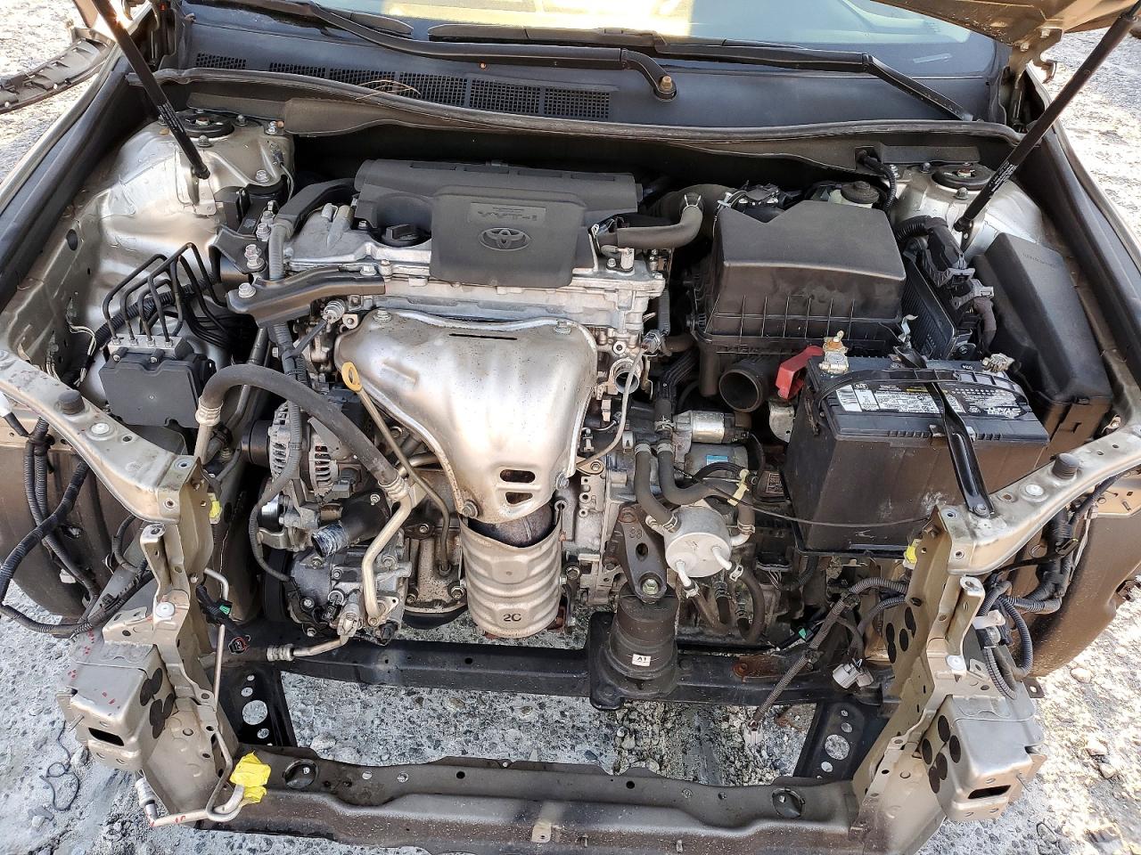 2016 TOYOTA CAMRY LE photo 11