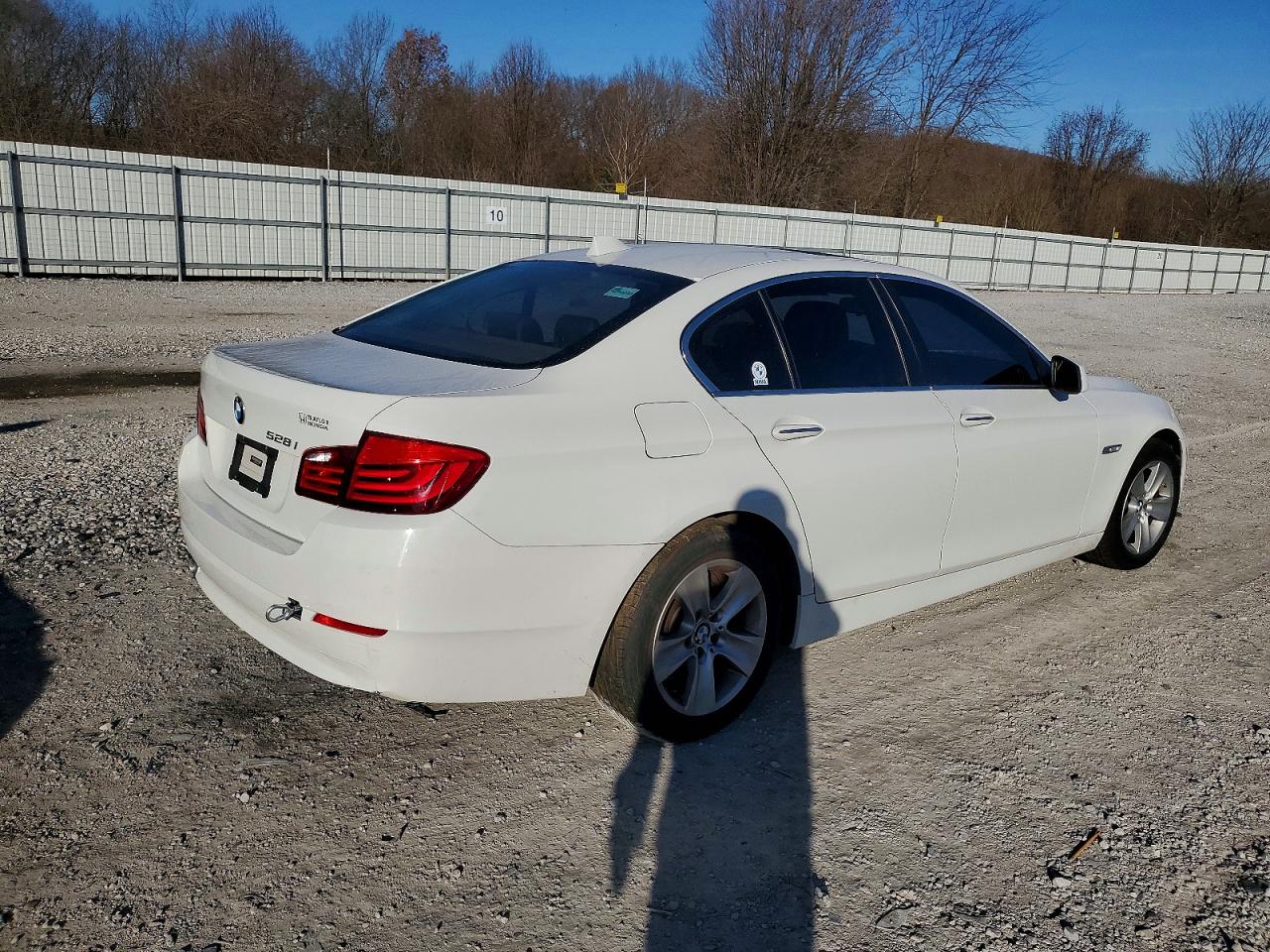 2013 BMW 528 I photo 3