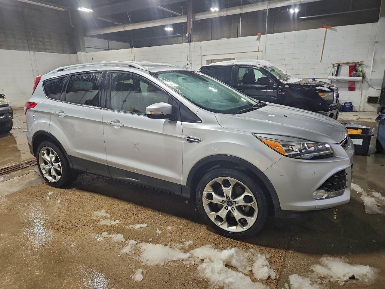 2015 FORD ESCAPE TITANIUM photo 4