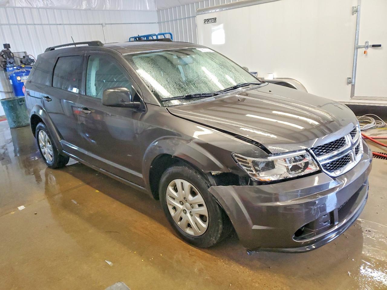 2017 DODGE JOURNEY SE photo 4