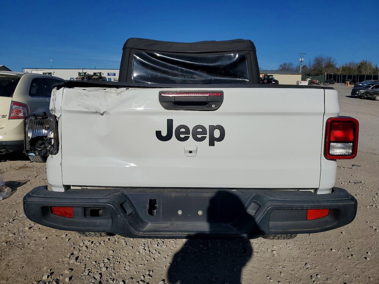 2021 JEEP GLADIATOR SPORT photo 6