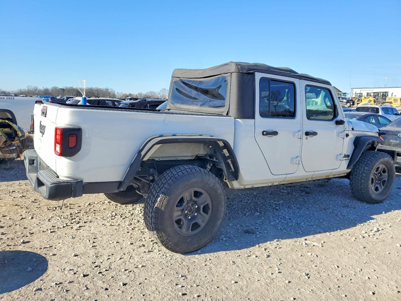 2021 JEEP GLADIATOR SPORT photo 3