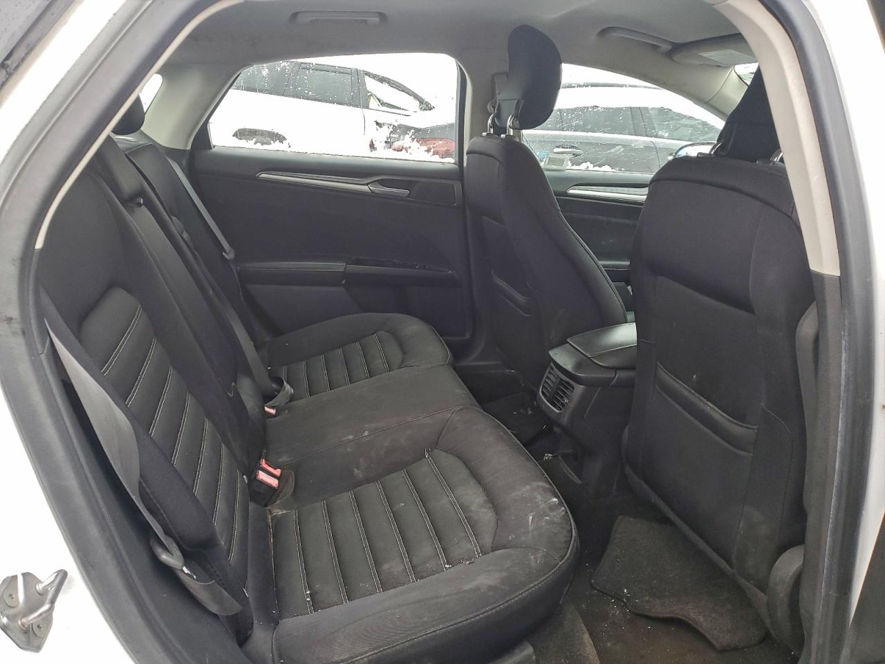 2015 FORD FUSION SE photo 10
