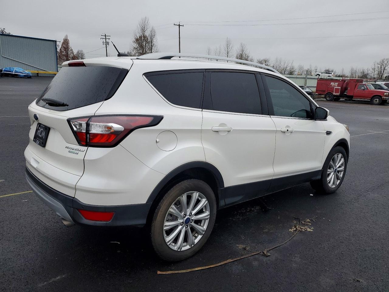 2017 FORD ESCAPE TITANIUM photo 3