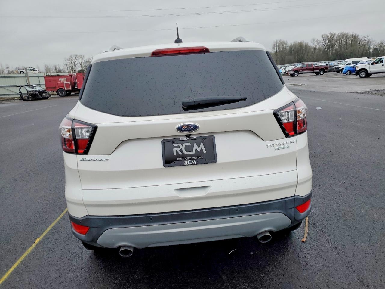 2017 FORD ESCAPE TITANIUM photo 6