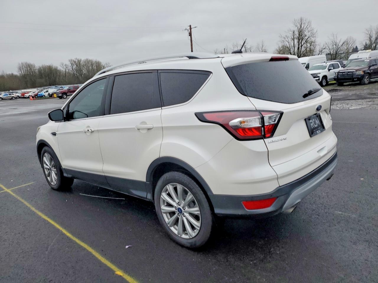 2017 FORD ESCAPE TITANIUM photo 2