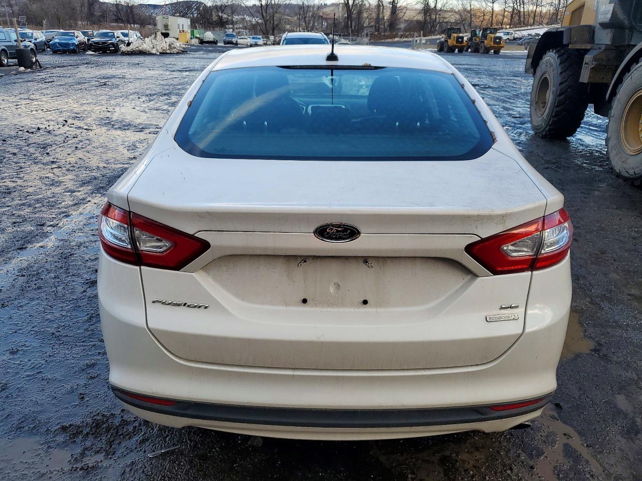 2013 FORD FUSION SE photo 6