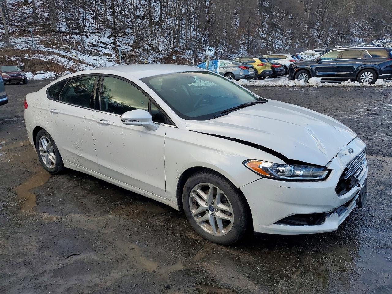 2013 FORD FUSION SE photo 4