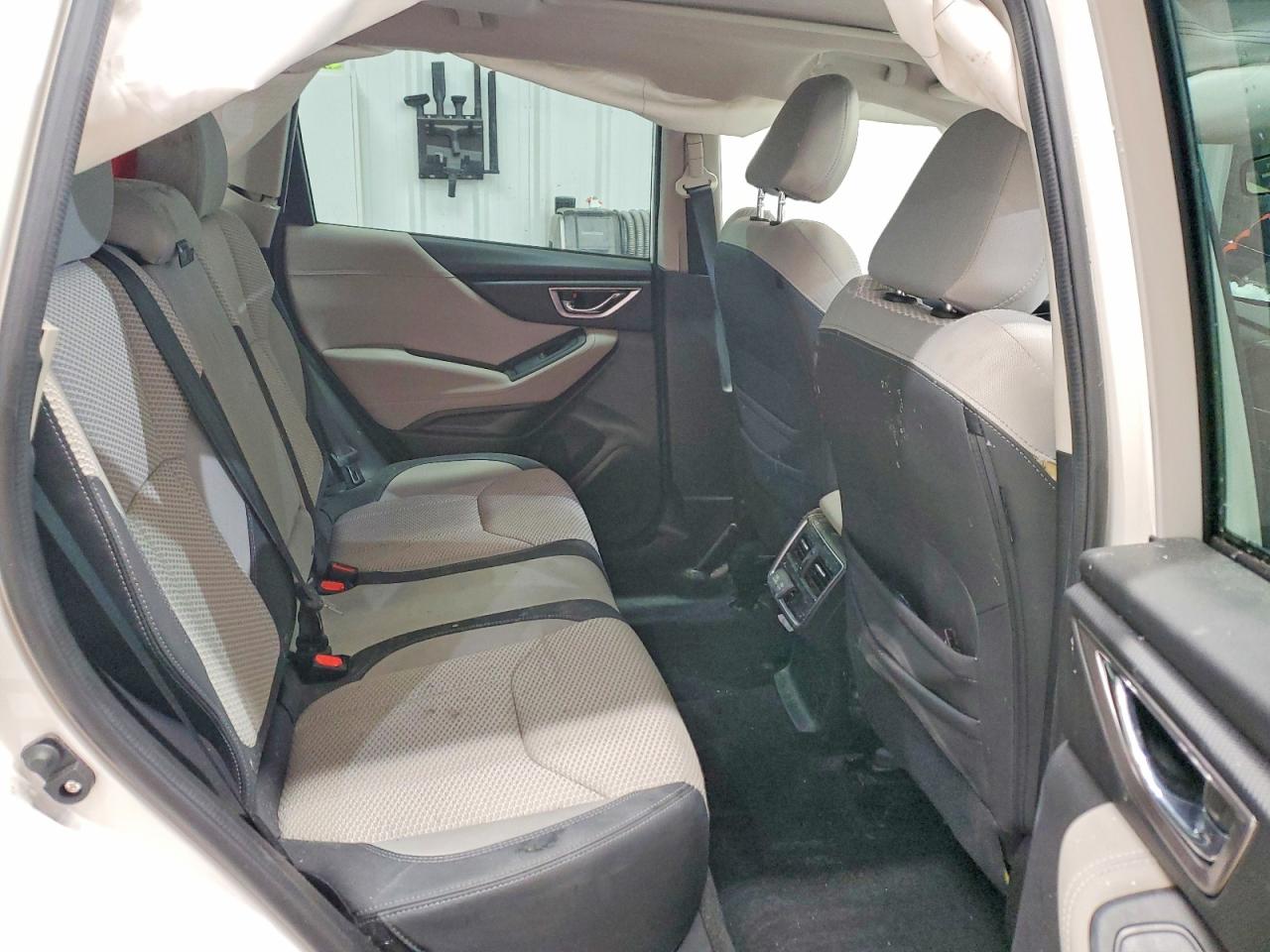 2022 SUBARU FORESTER PREMIUM photo 11