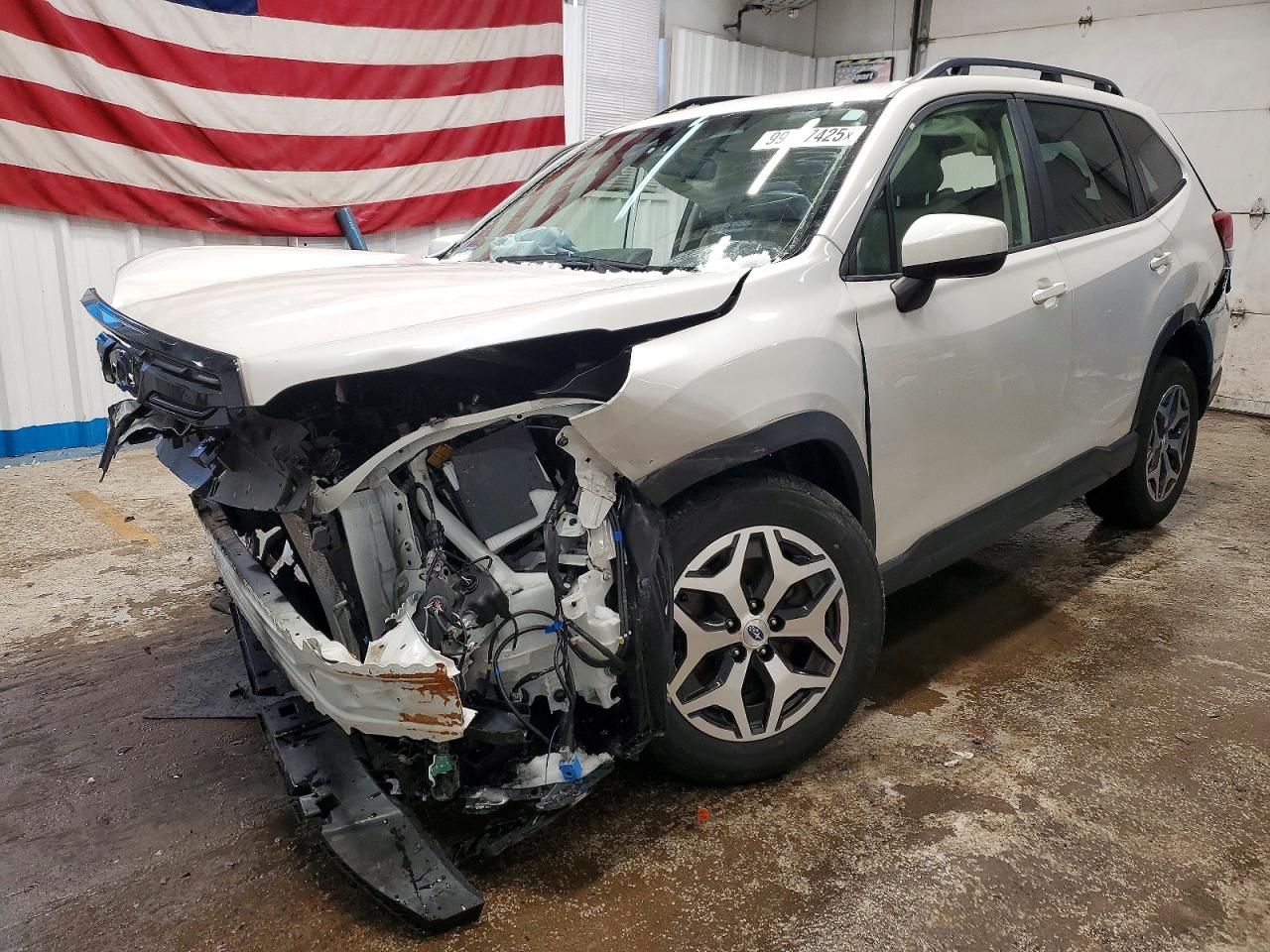 2022 SUBARU FORESTER
