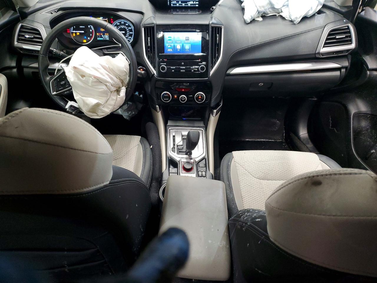 2022 SUBARU FORESTER PREMIUM photo 8
