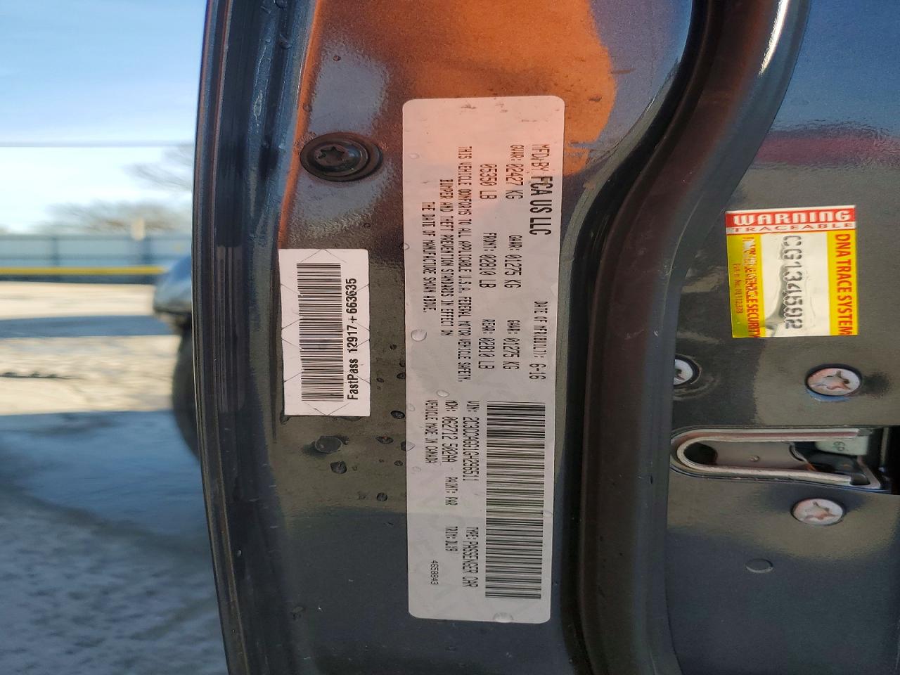 2016 CHRYSLER 300 S photo 12
