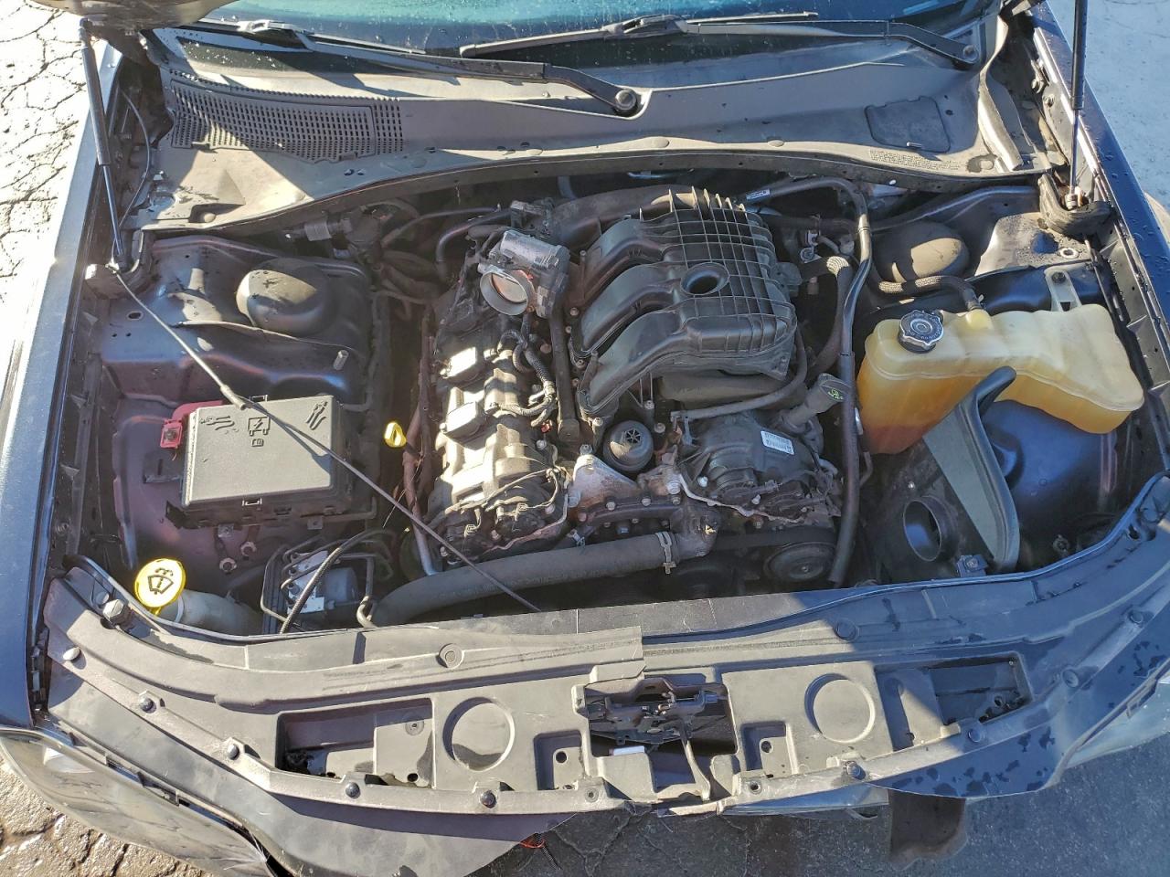 2016 CHRYSLER 300 S photo 11