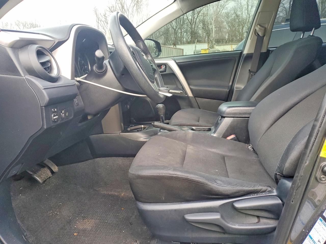 2017 TOYOTA RAV4 LE photo 19