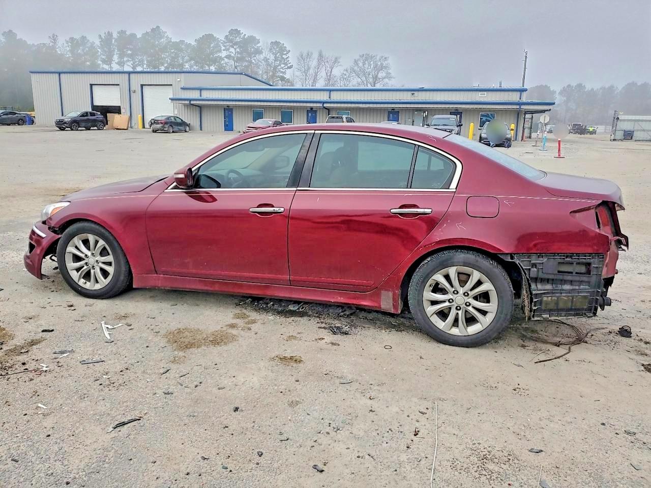 2012 HYUNDAI GENESIS 3.8L photo 2