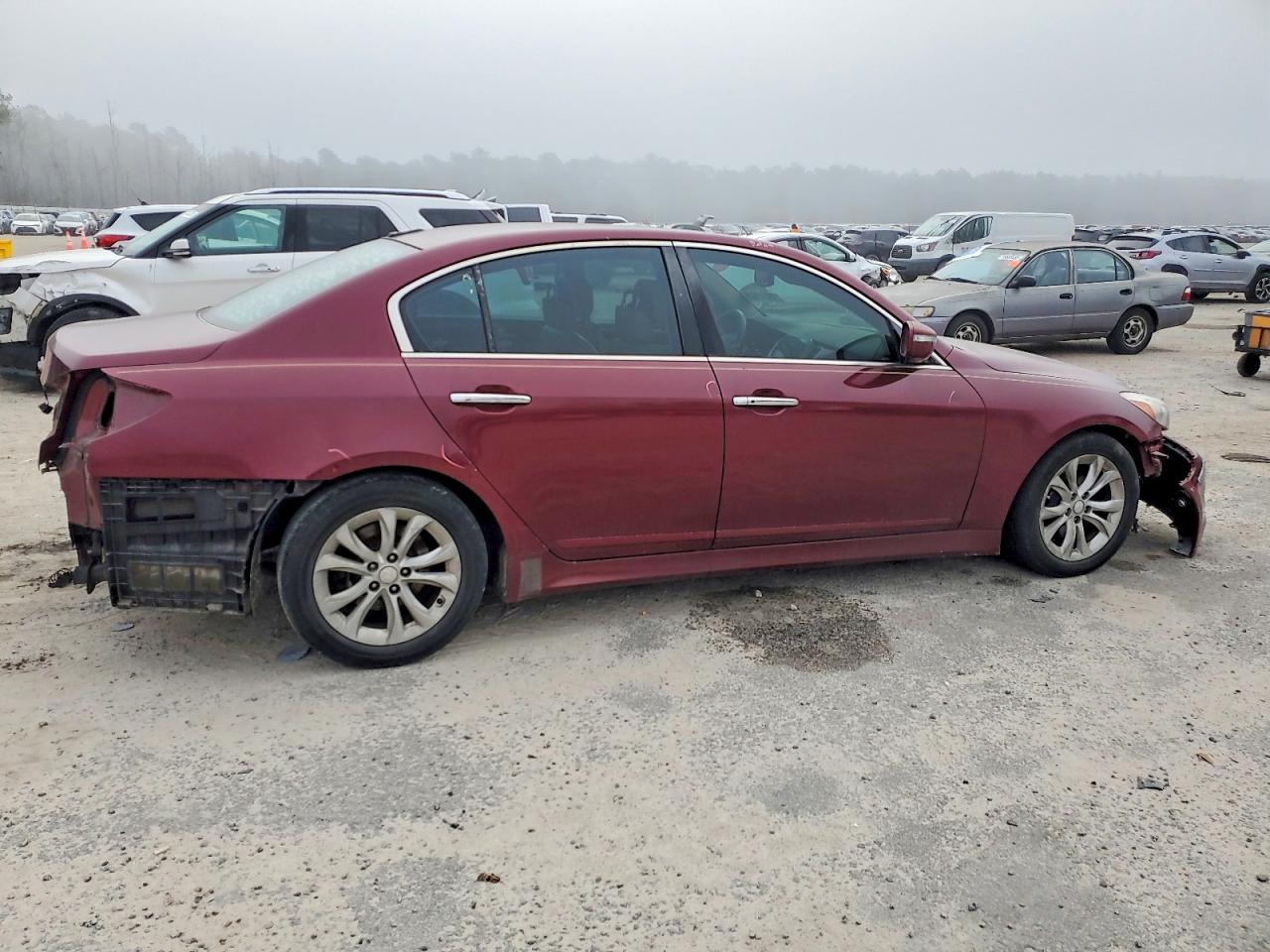 2012 HYUNDAI GENESIS 3.8L photo 3