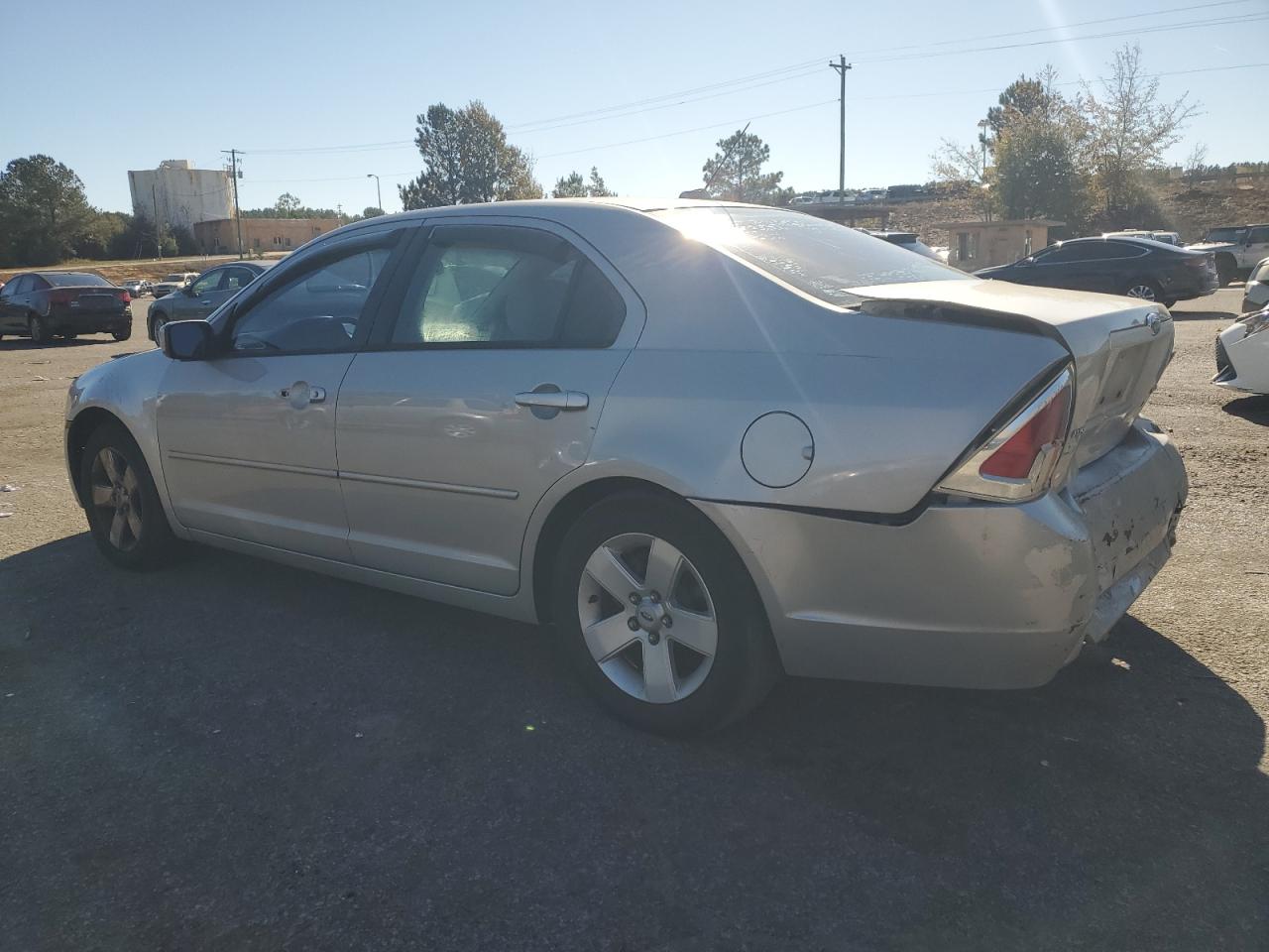 2008 FORD FUSION SE photo 2