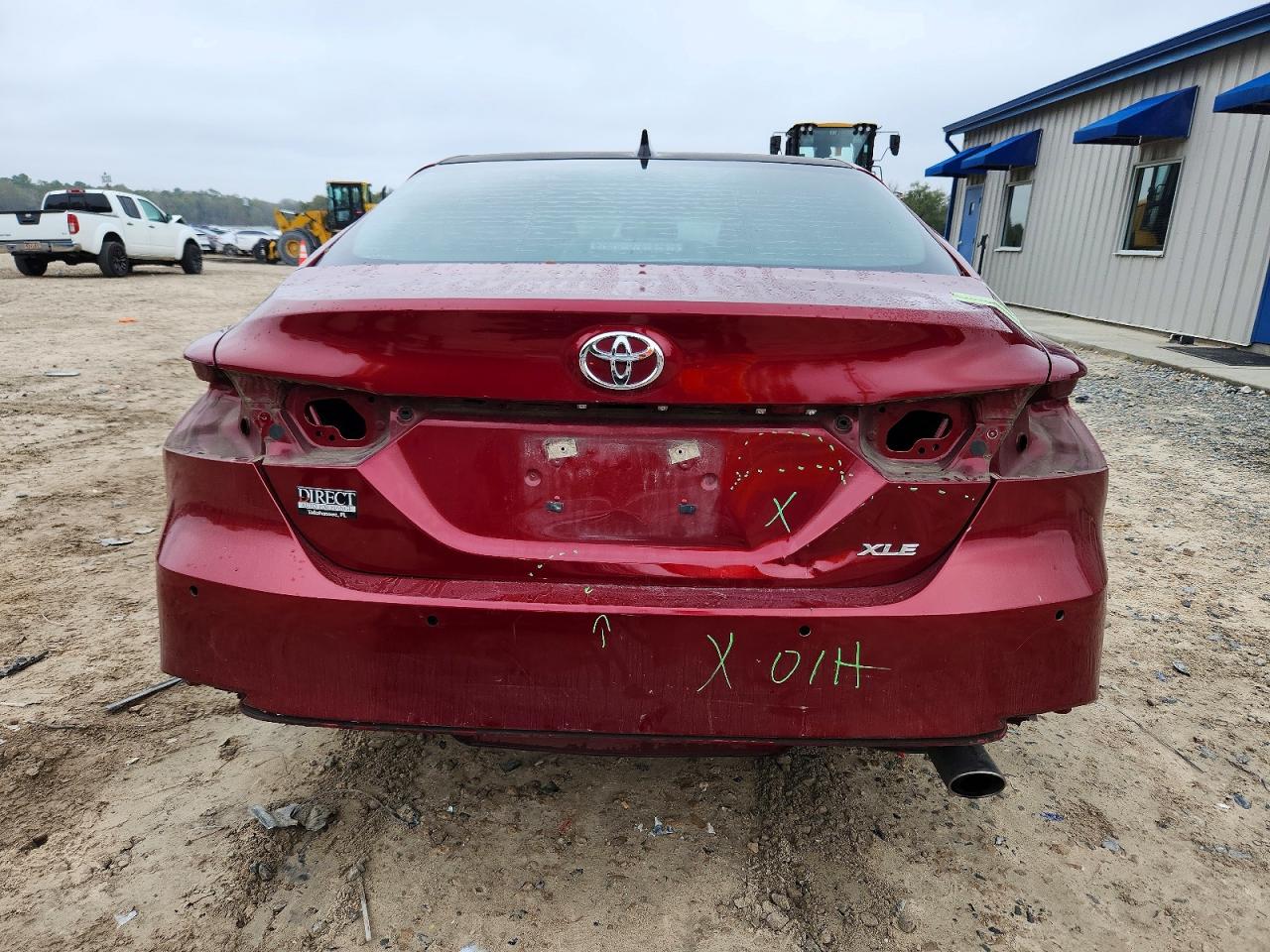 2019 TOYOTA CAMRY photo 6