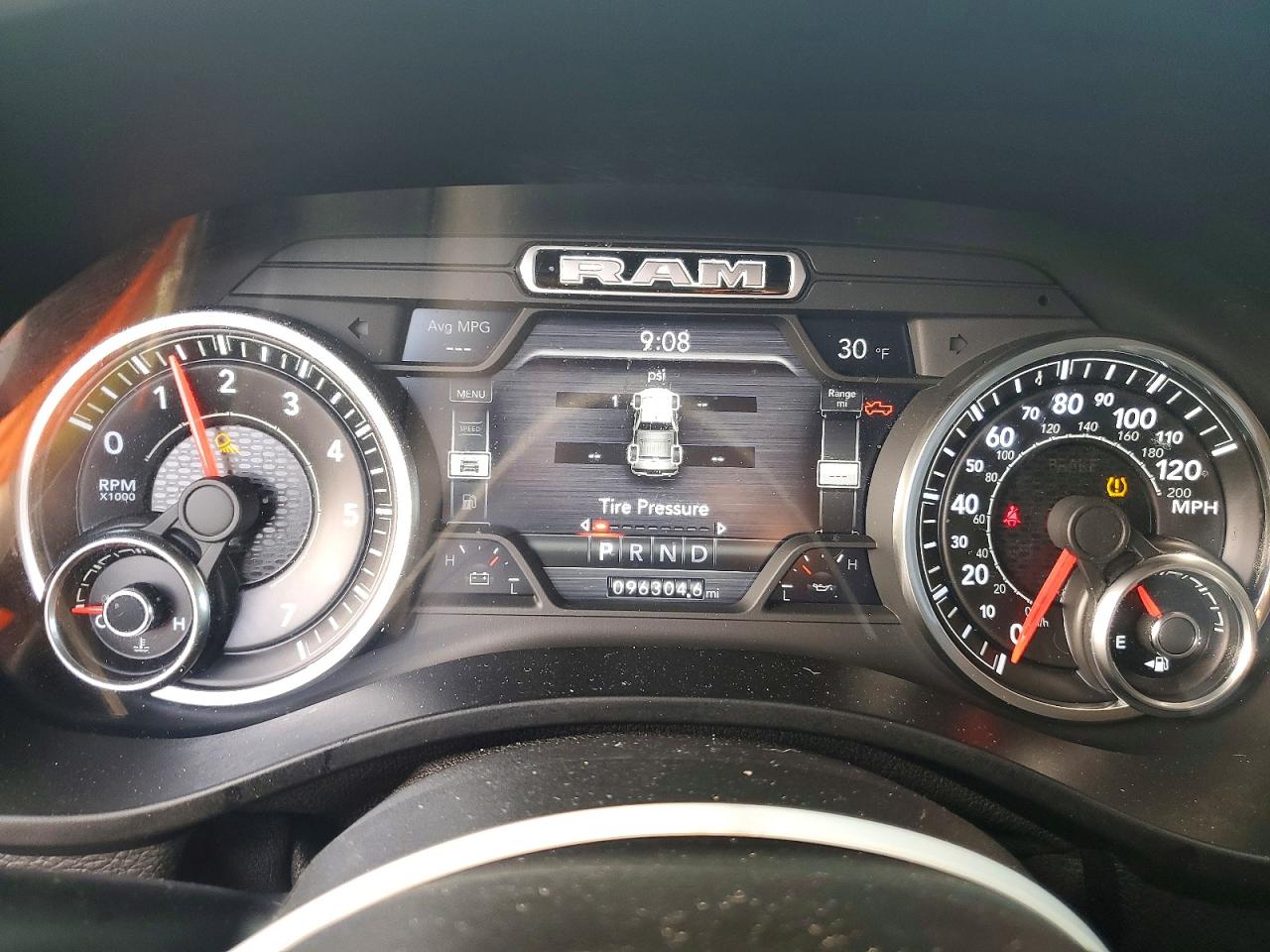 2019 RAM 1500 photo 9