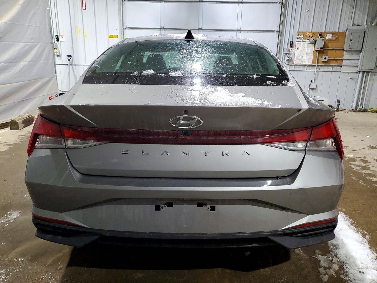 2022 HYUNDAI ELANTRA SEL photo 6