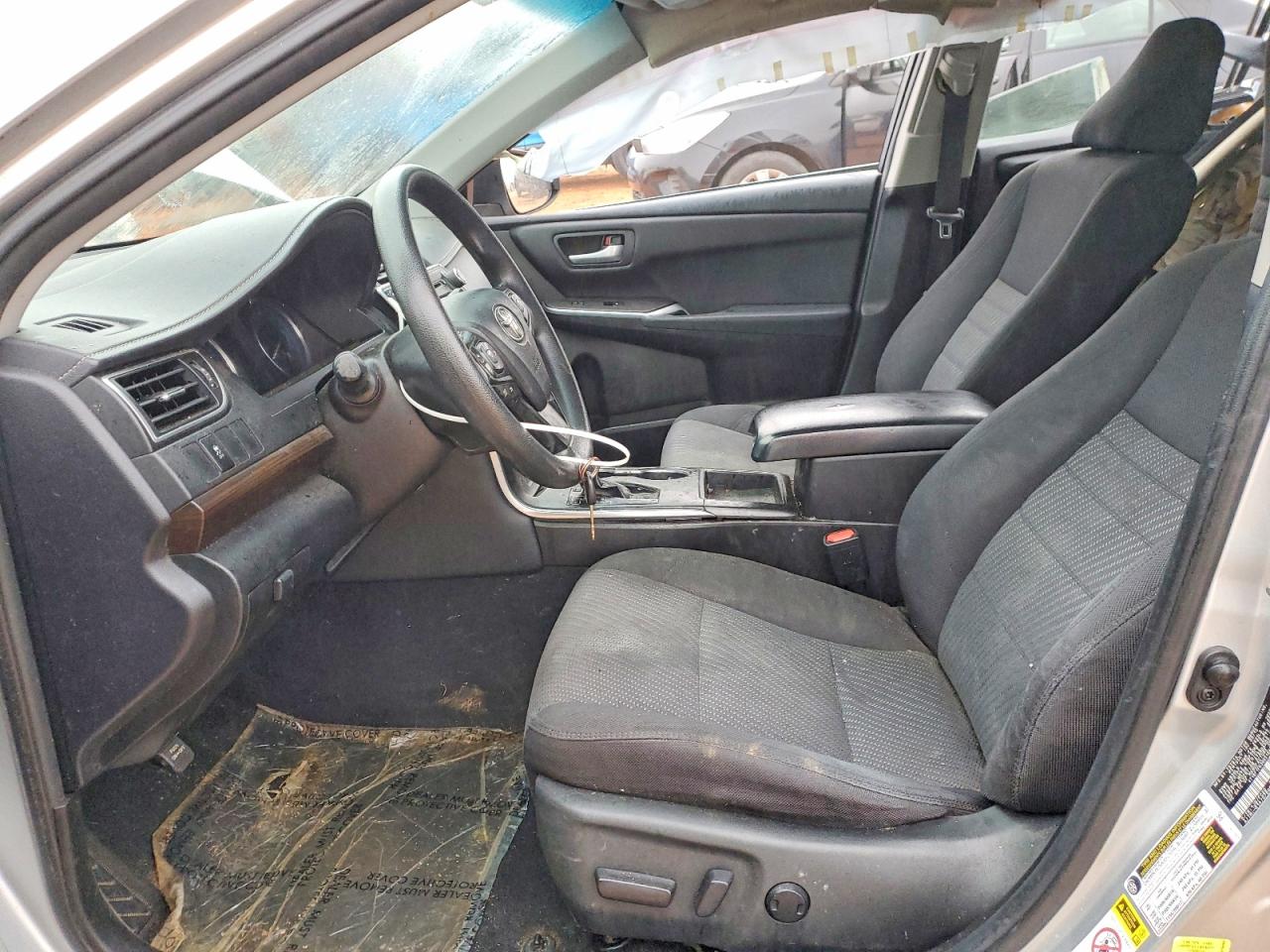 2016 TOYOTA CAMRY LE photo 7