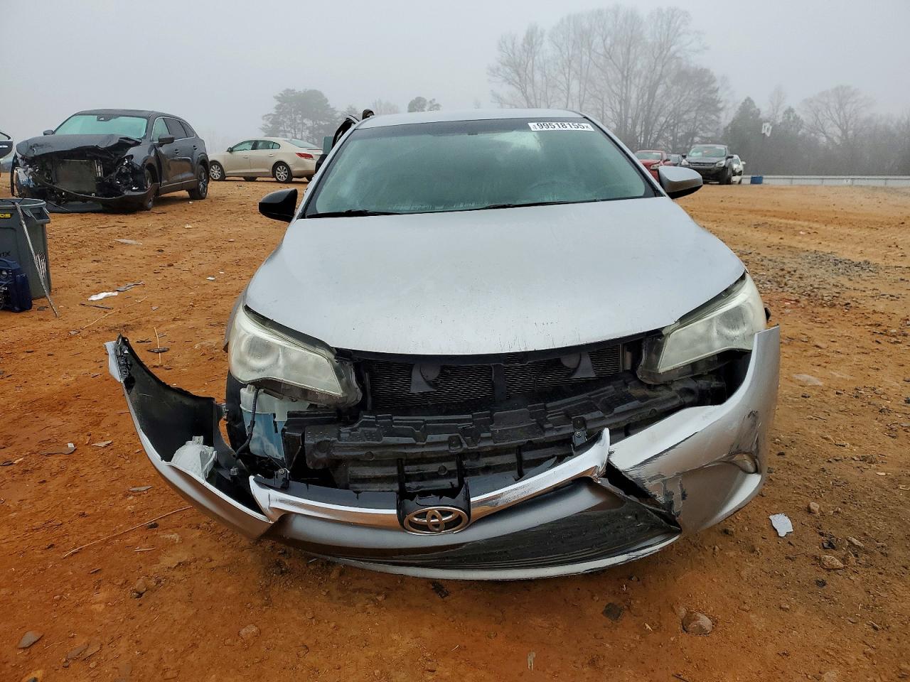 2016 TOYOTA CAMRY LE photo 5