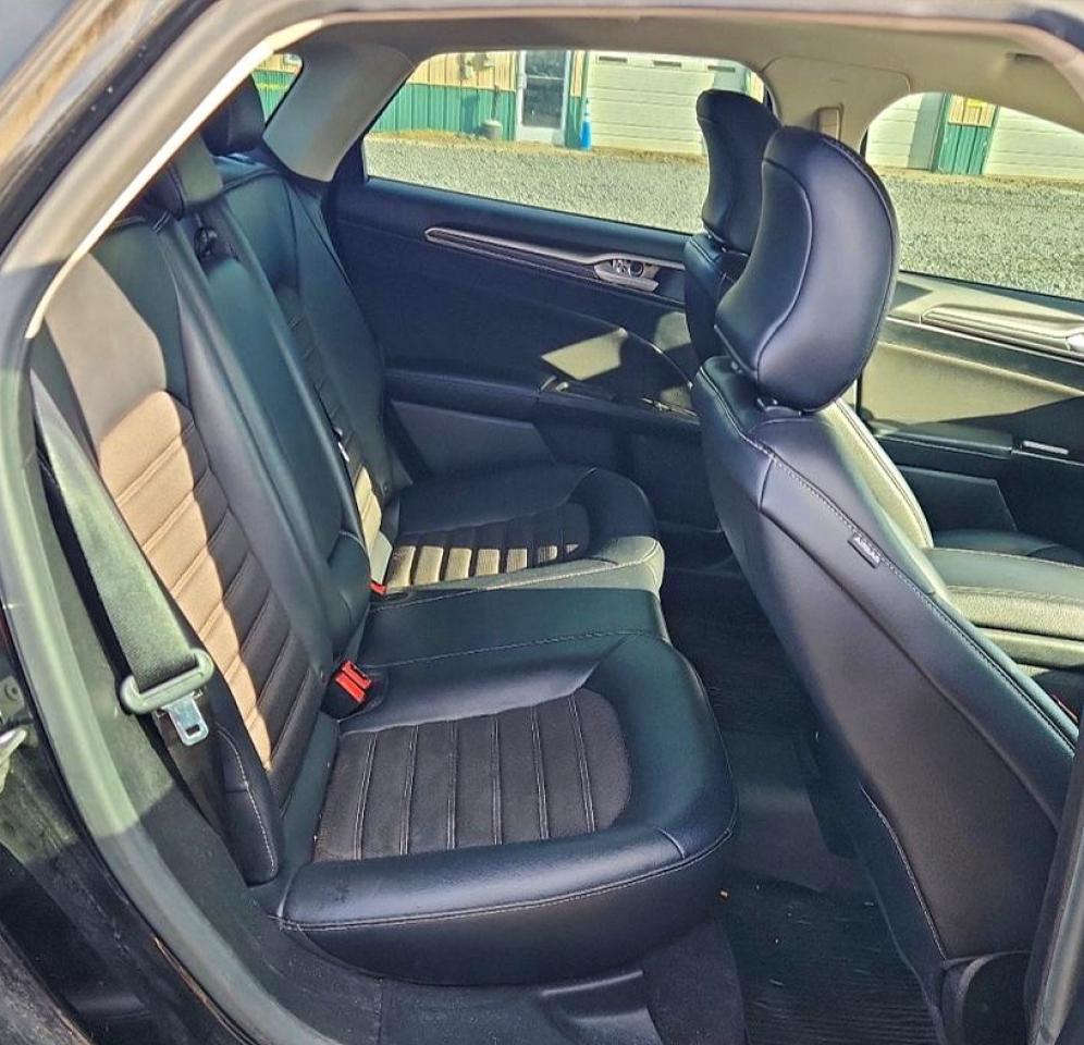 2017 FORD FUSION SE photo 10