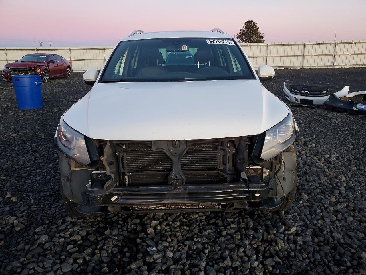 2017 VOLKSWAGEN TIGUAN HIGHLINE photo 5