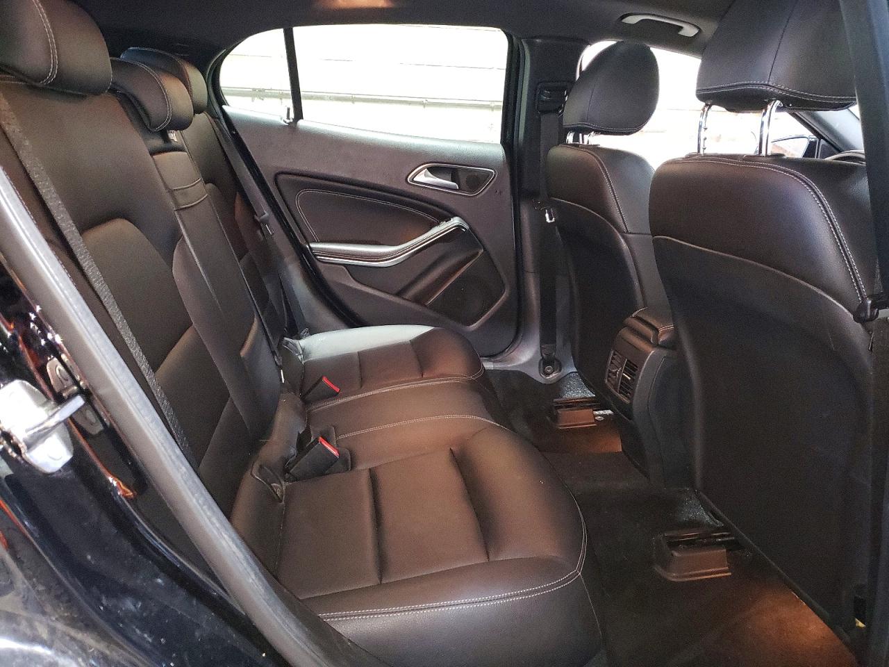 2019 MERCEDES-BENZ GLA 250 4MATIC photo 11