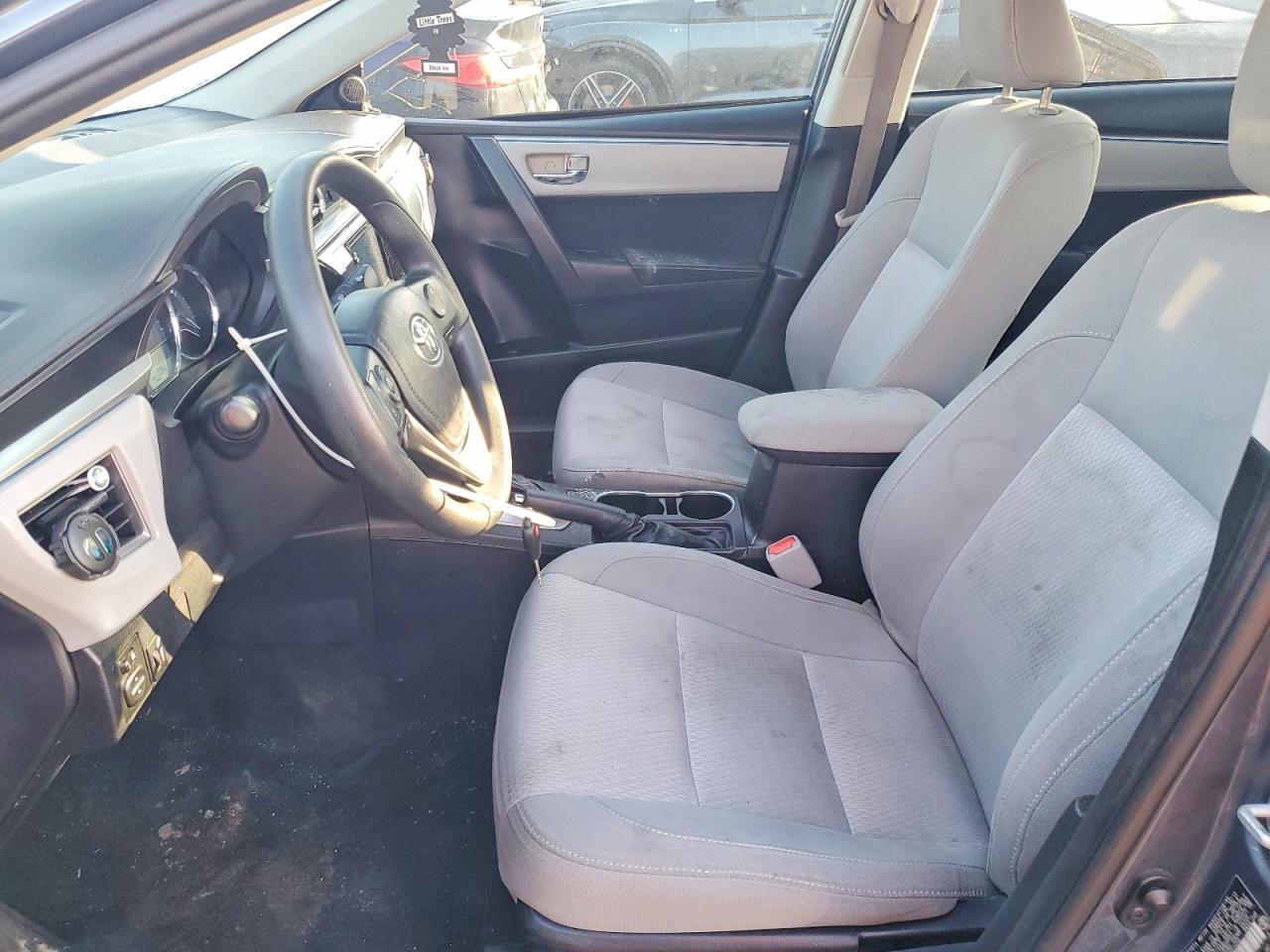 2014 TOYOTA COROLLA L photo 7