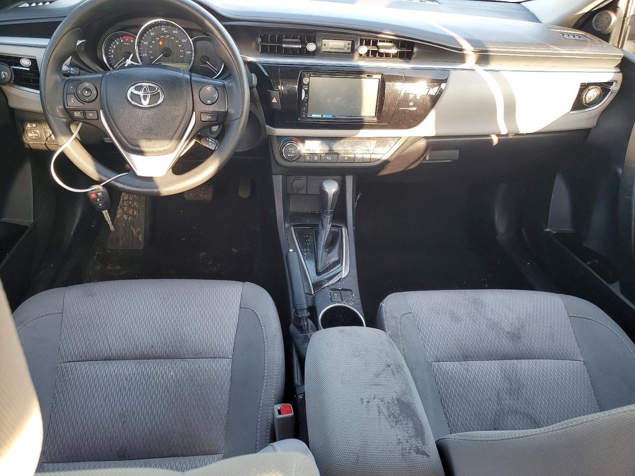 2014 TOYOTA COROLLA L photo 8