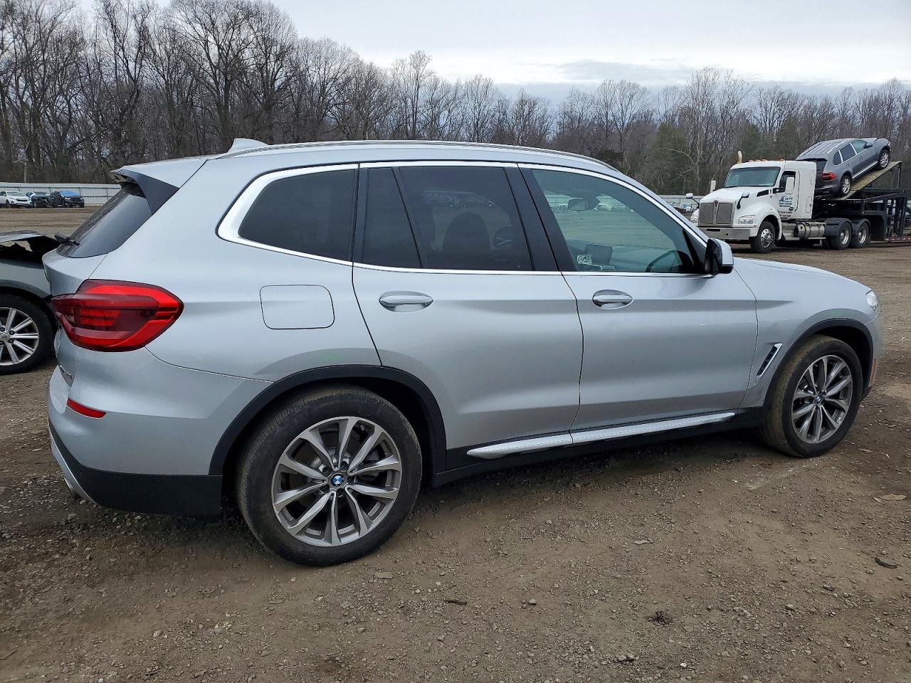 2019 BMW X3 XDRIVE30I photo 3