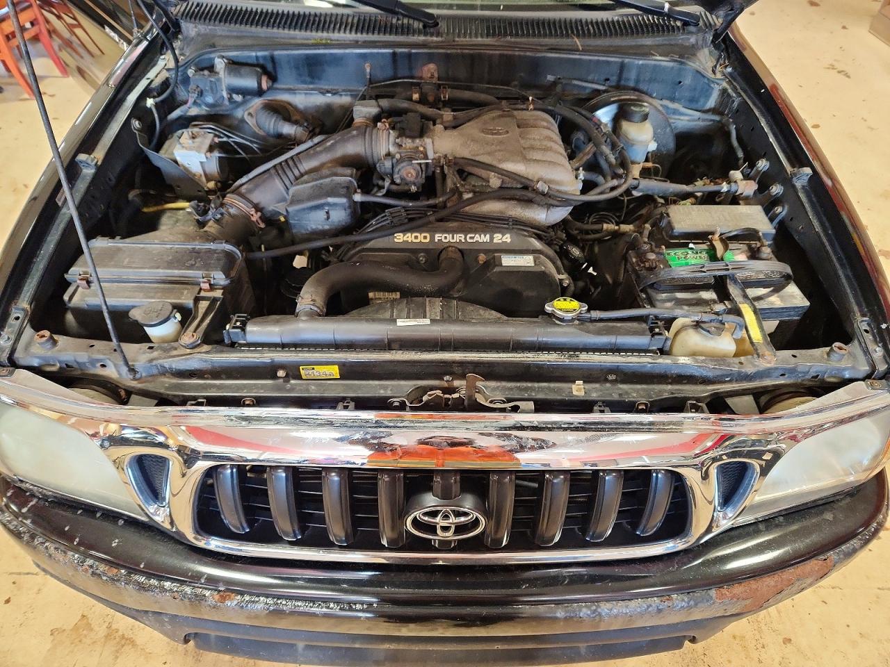 2004 TOYOTA TACOMA XTRACAB photo 11